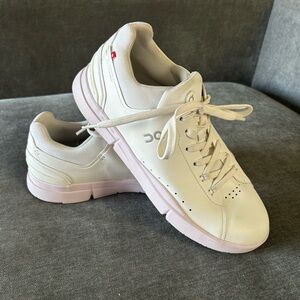 On women’s the Roger shoes! Size 11. Great condition!